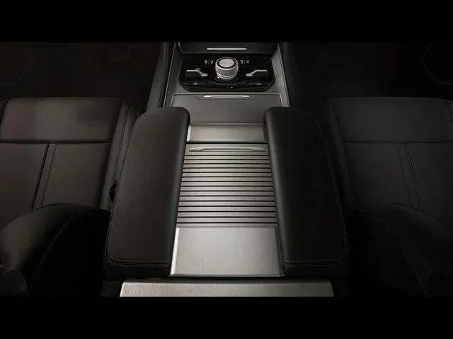 New 2026 Fathom Blue Pearl-Coat Exterior Paint (Late Availability) Jeep Grand Wagoneer image 16