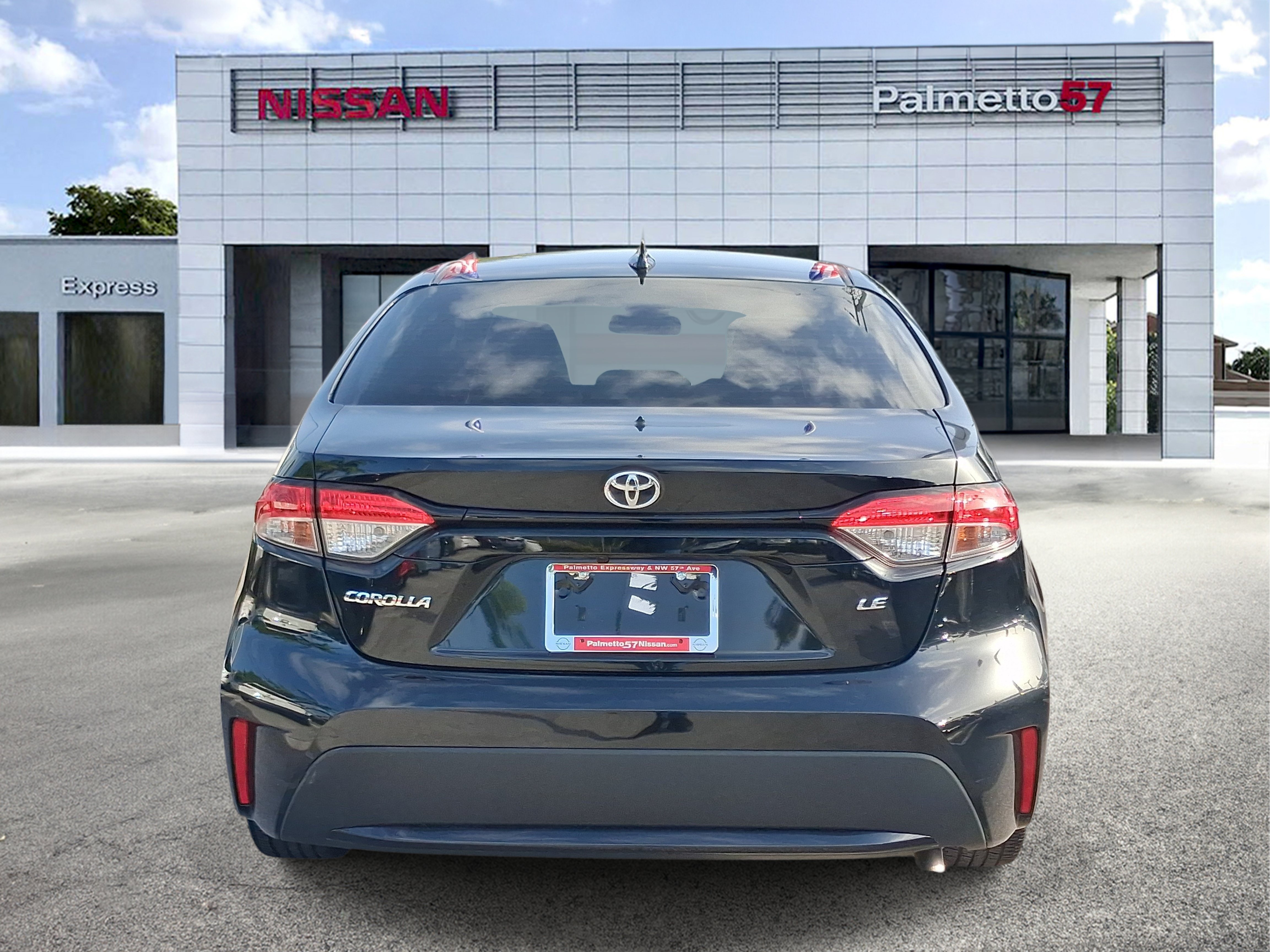 Used 2020 Black Toyota LE image 6