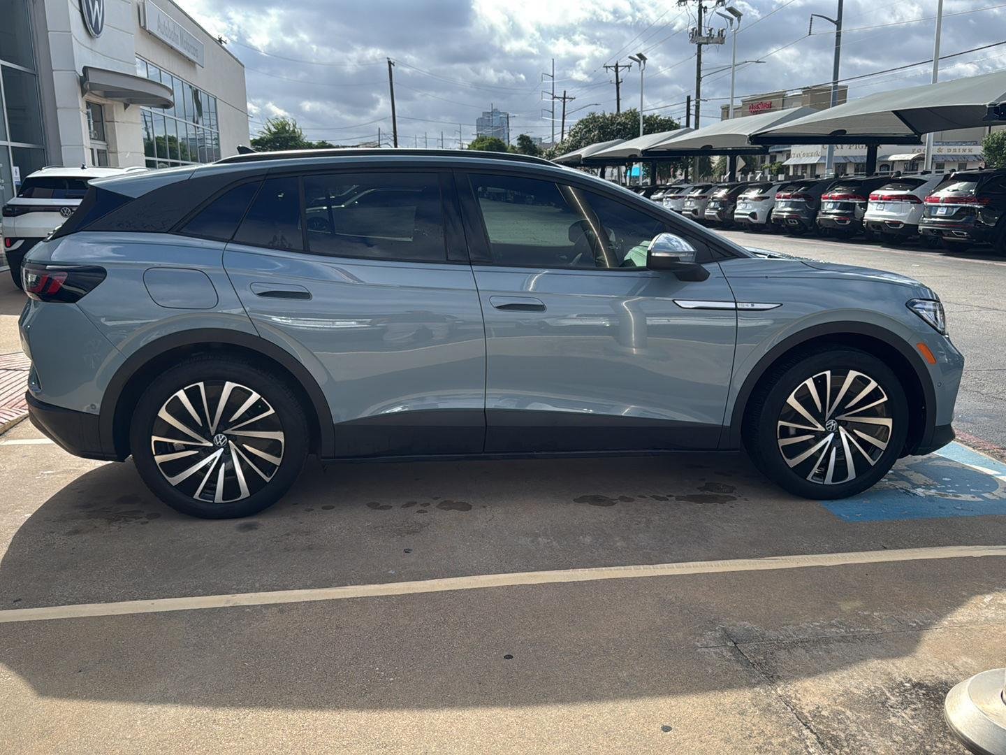 Used 2024 Arctic Blue Metallic Volkswagen S image 4