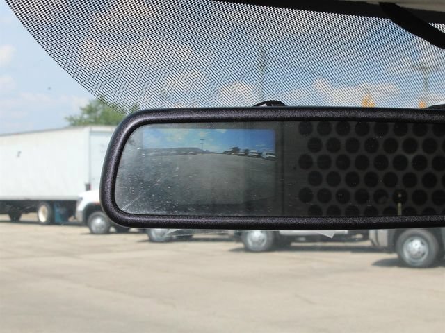2025 Chevrolet Express Cargo Work Van - Photo 14