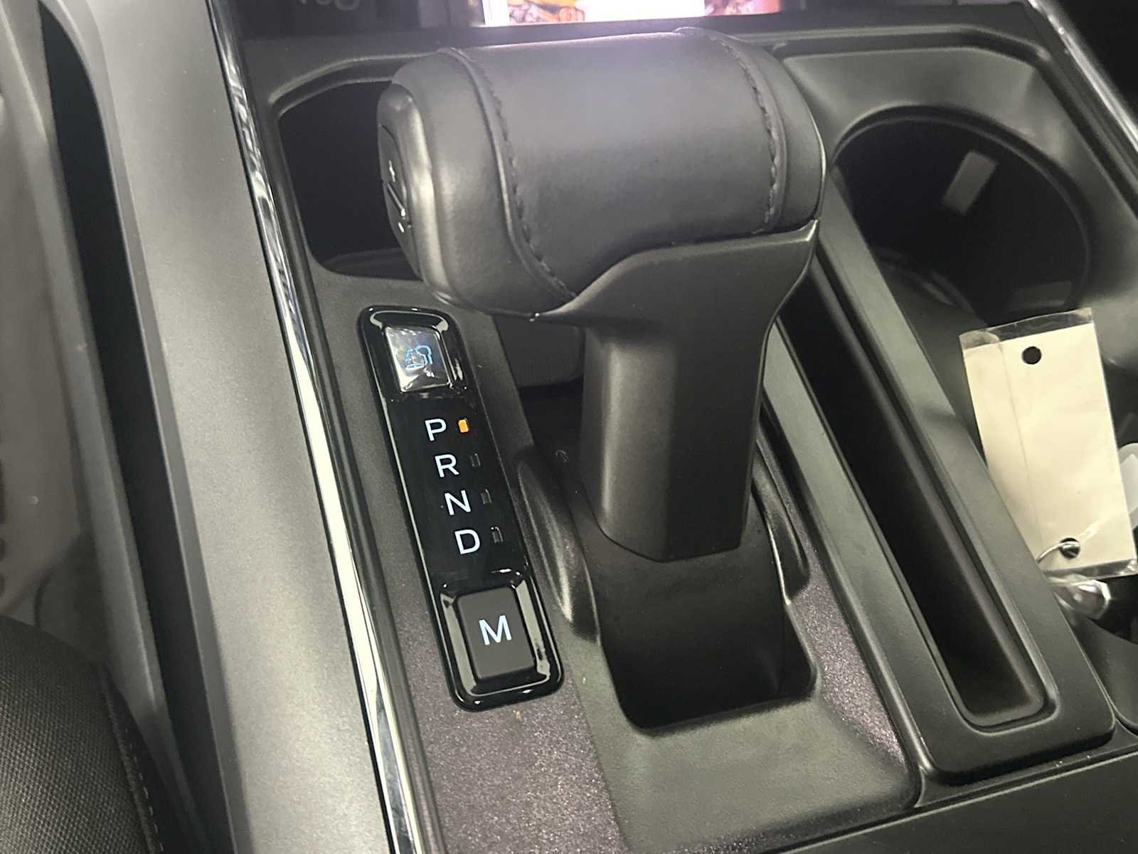 2025 Ford F-150 XLT - Photo 26