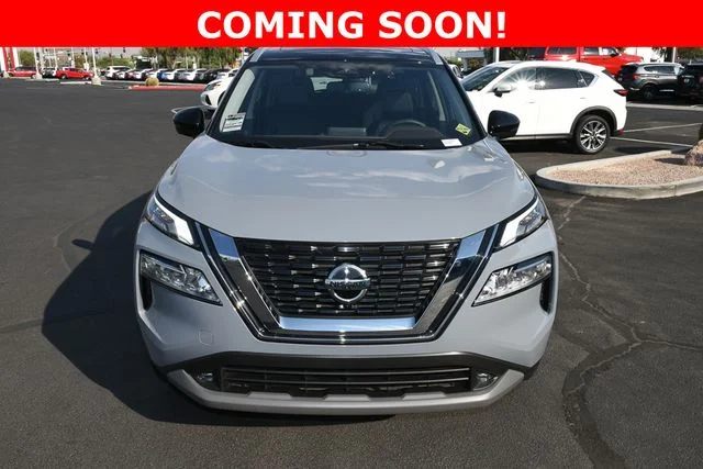 Used 2021 Gray Nissan SL image 9