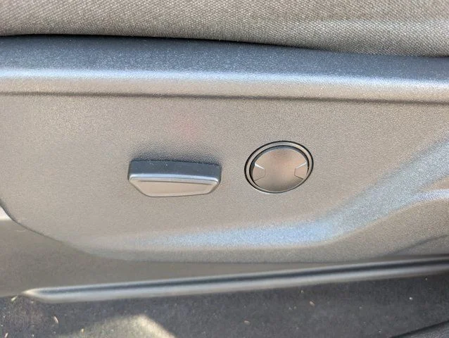 Used 2023 Gray Metallic Ford XLT image 14