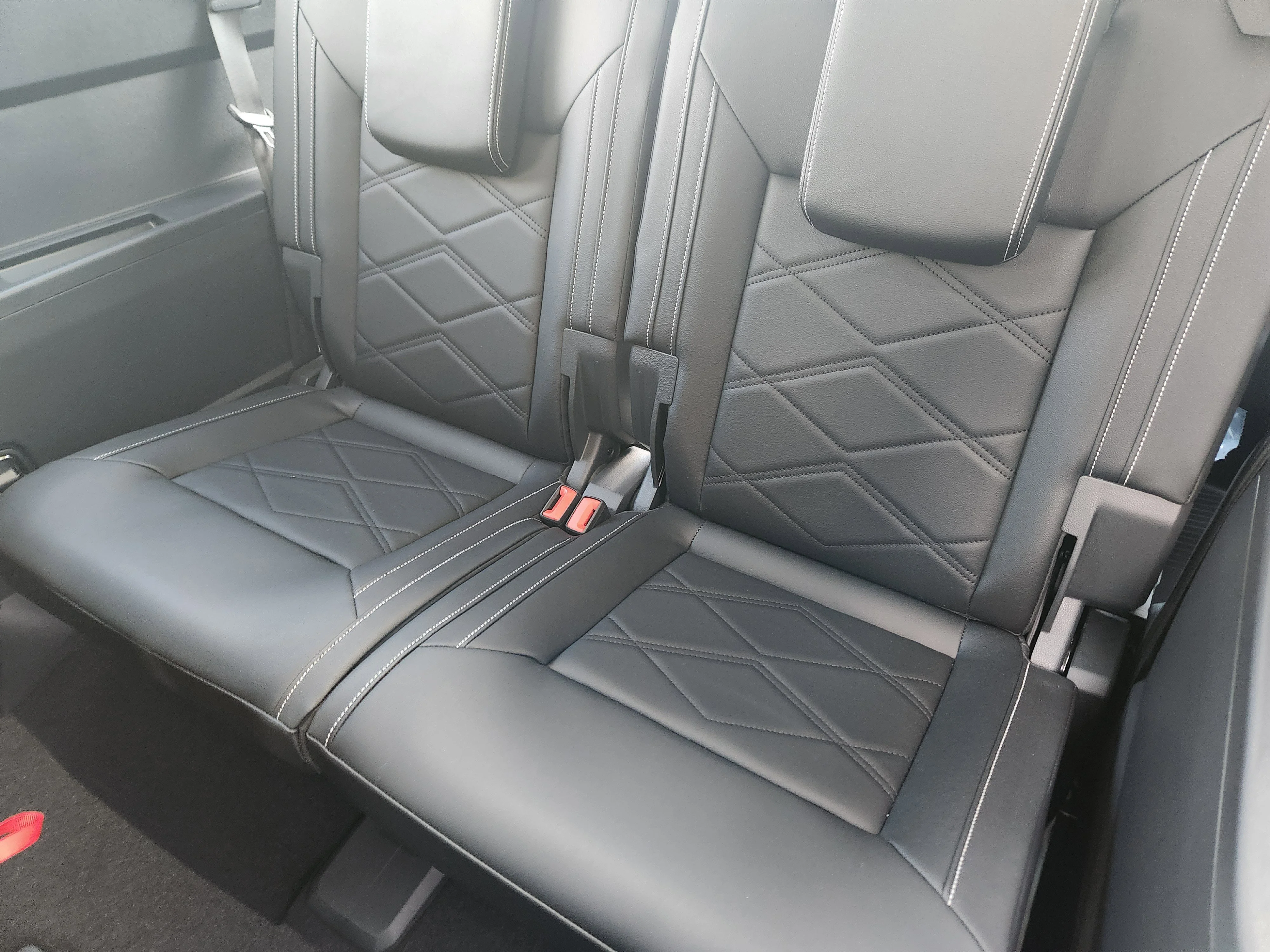 New 2026 White Volkswagen 2.0T SE image 22