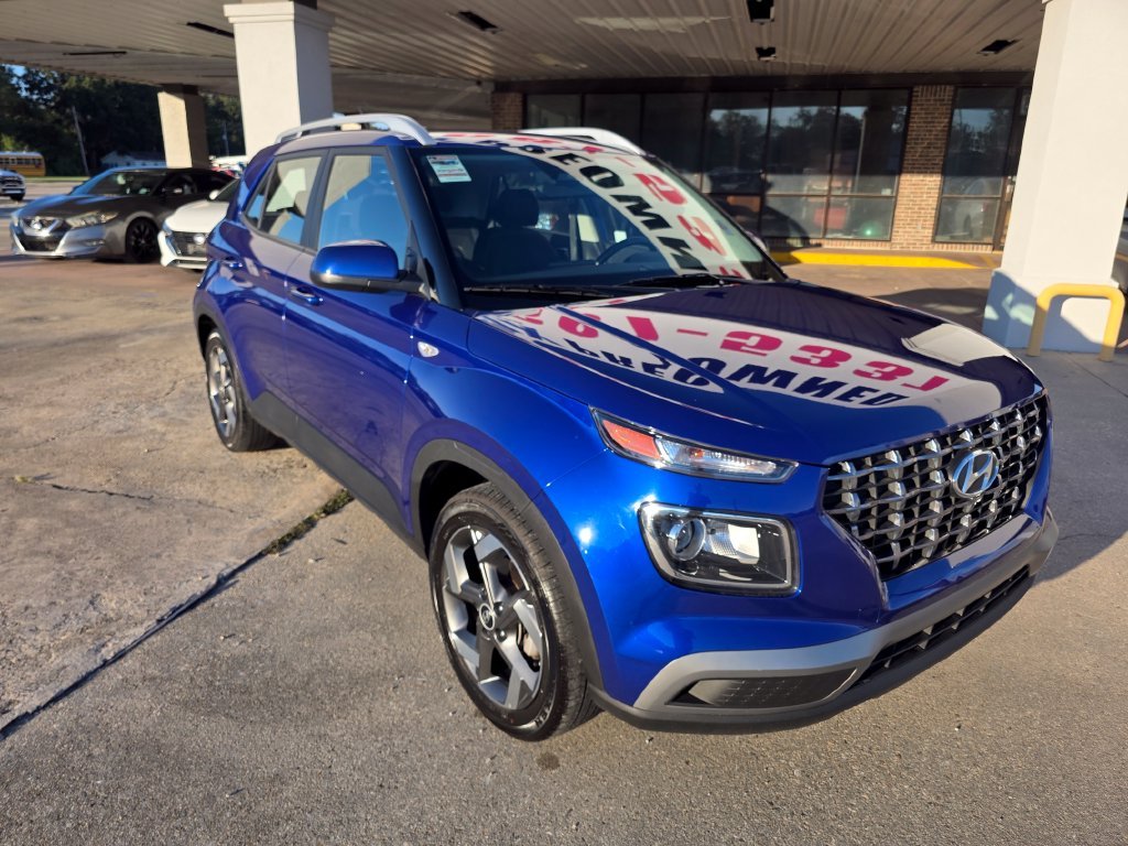 Used 2025 Hyundai Venue SEL with VIN KMHRC8A36SU402389 for sale in Plaquemine, LA