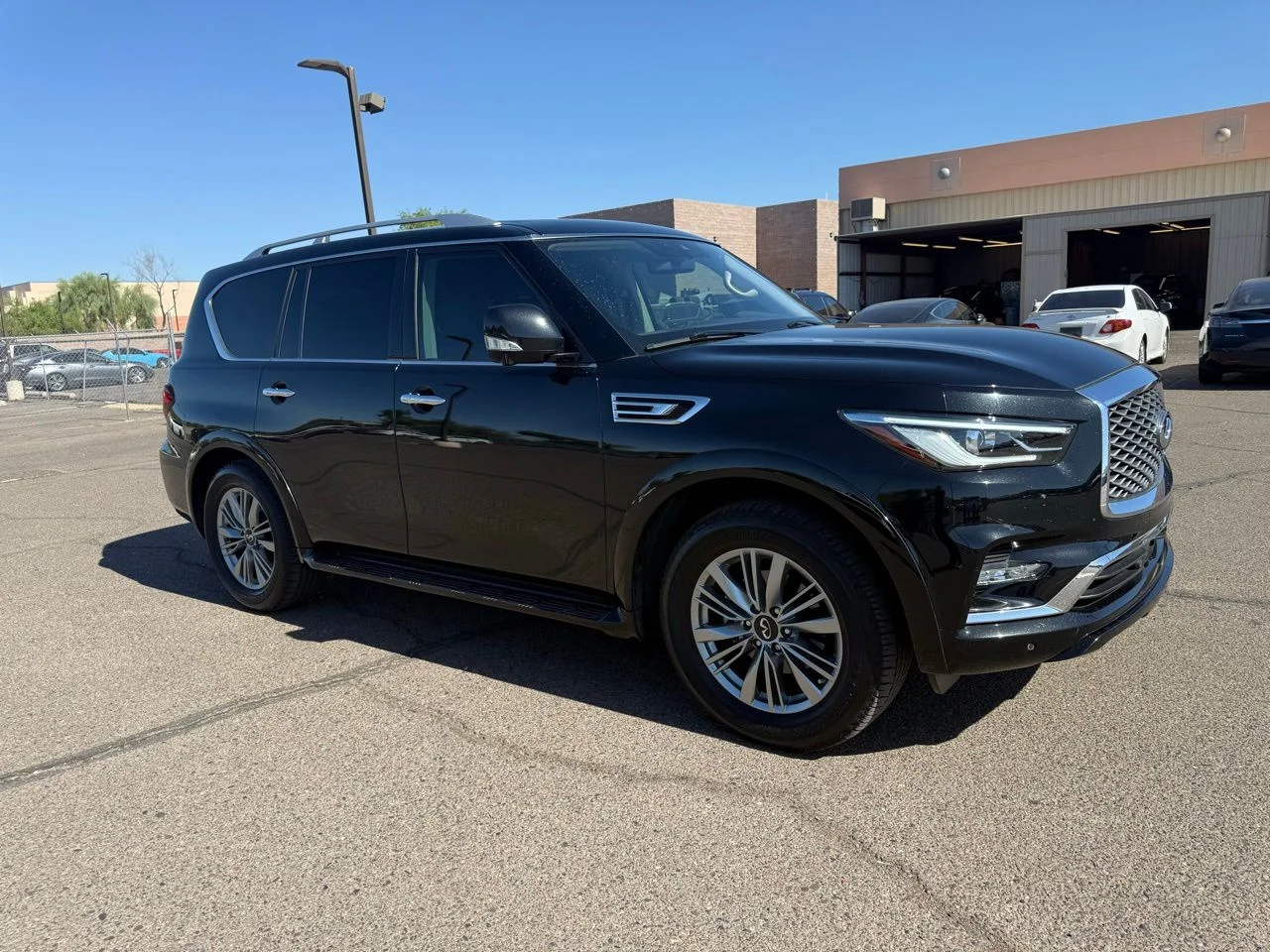 Used 2021 Mineral Black INFINITI Luxe image 3