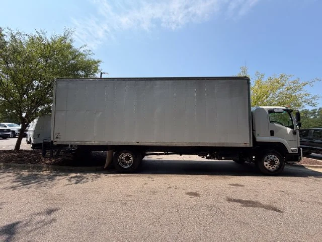 Used 2020 ARC WHITE Chevrolet NA image 7