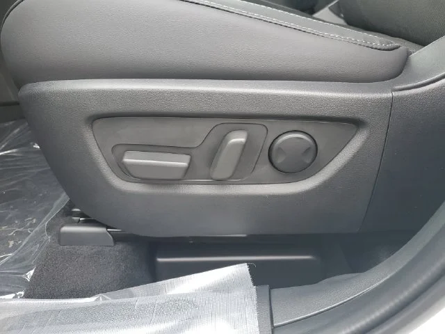 New 2026 Rhodium White Metallic Mazda 2.5 S Preferred AWD image 13