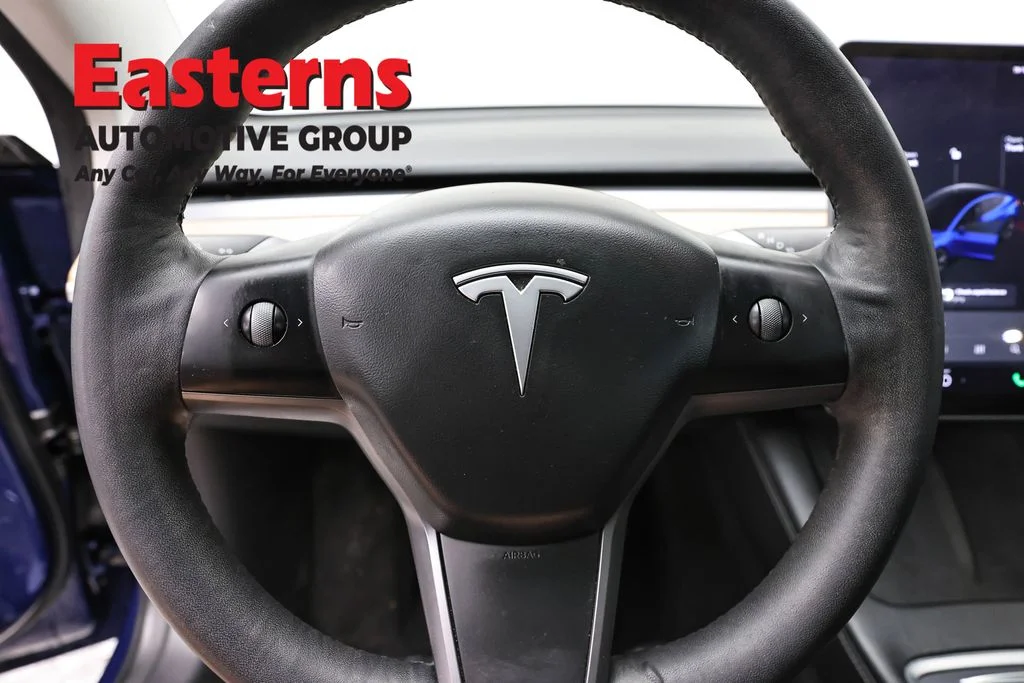 Used 2021 Blue Tesla Standard Range Plus image 10