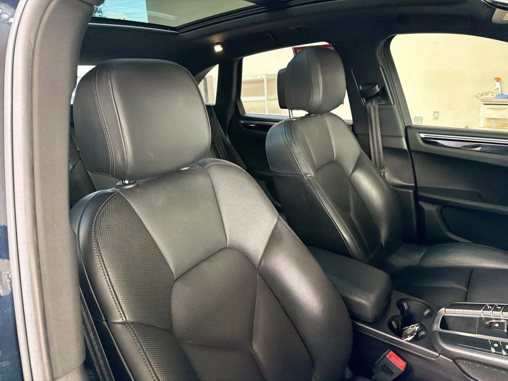 Used 2019 Black Porsche Base image 22