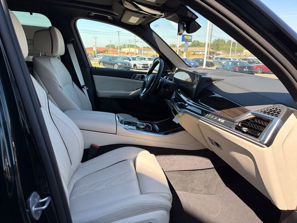 New 2026 Black BMW xDrive40i image 25