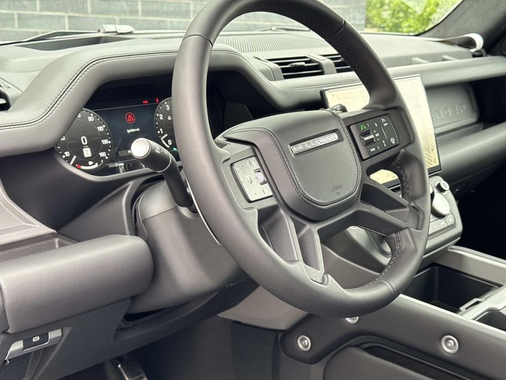 2026 Land Rover Defender V8 - Photo 20