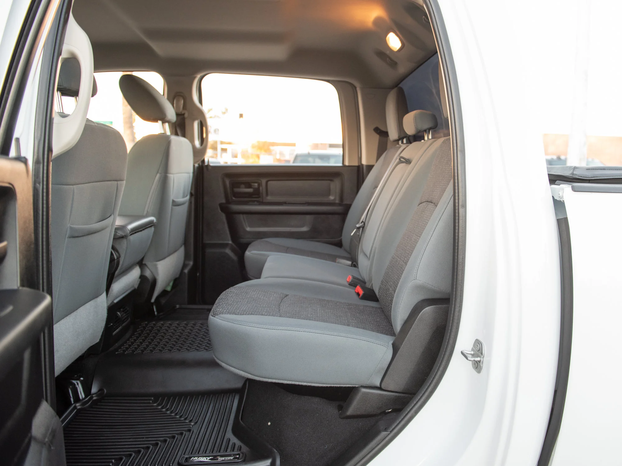 Used 2020 White RAM Black Express* Crew Cab 4x4, 35 Inch Tires, No Accidents, Heated Seats & Wheel image 16