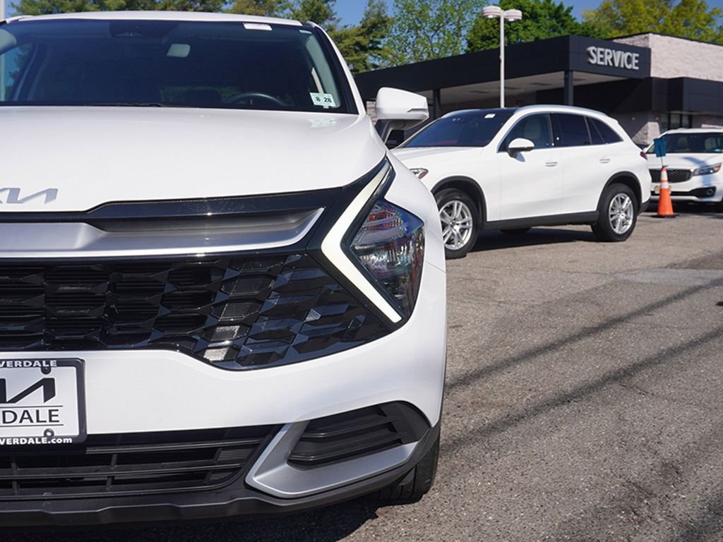 Used 2023 White Kia EX image 14