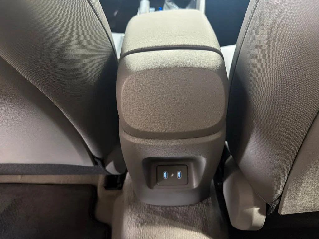 New 2026 Amazon Gray Hyundai SE image 18