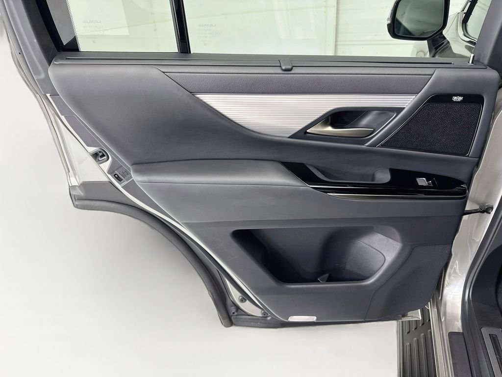Used 2023 Silver Lexus 600 F SPORT image 25