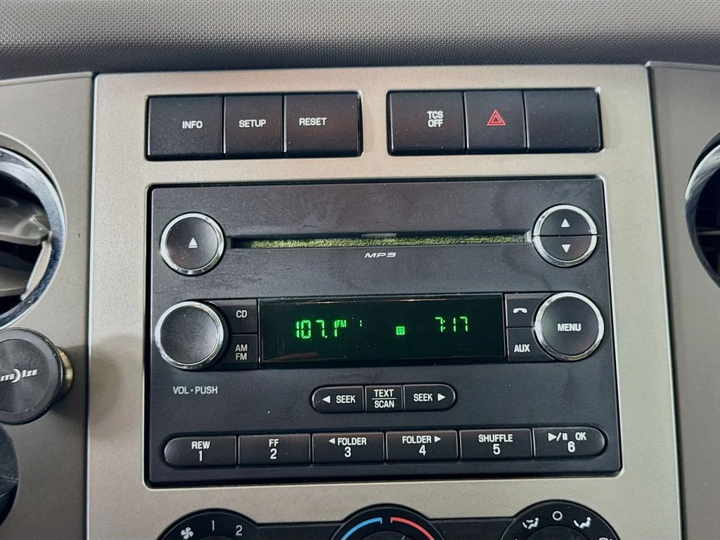 Used 2013 Silver Ford XLT image 16
