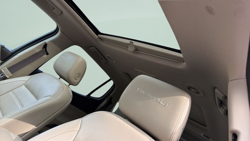 Used 2018 Red GMC Denali image 19