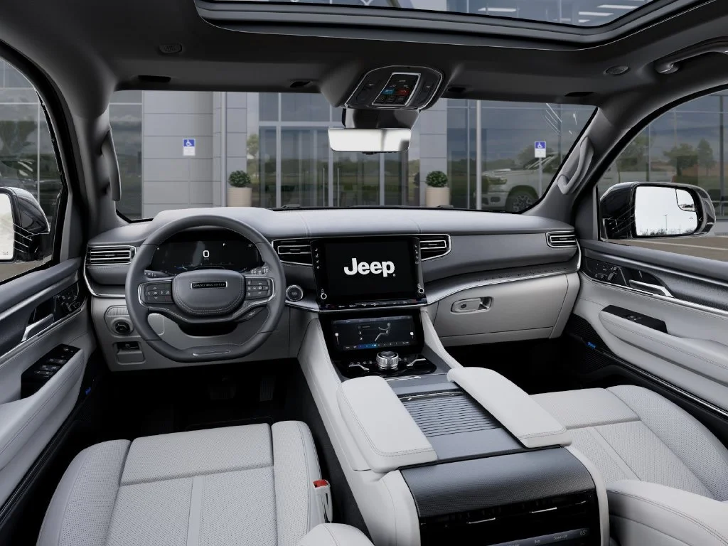 New 2026 High Gloss Black Exterior Paint Jeep Summit Obsidian image 14