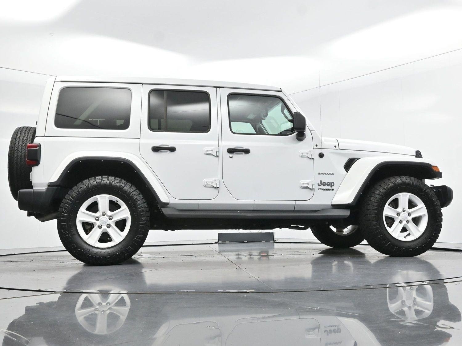Used 2022 Bright White Clearcoat Jeep Unlimited Sahara image 53