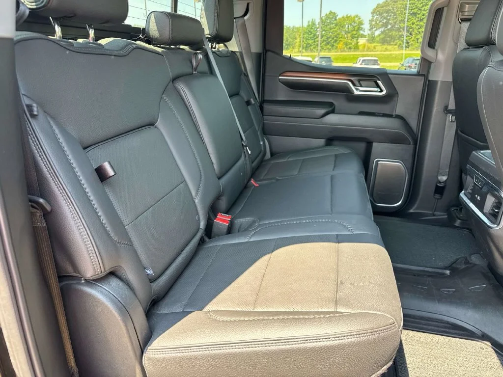 Used 2024 Black GMC Denali image 15