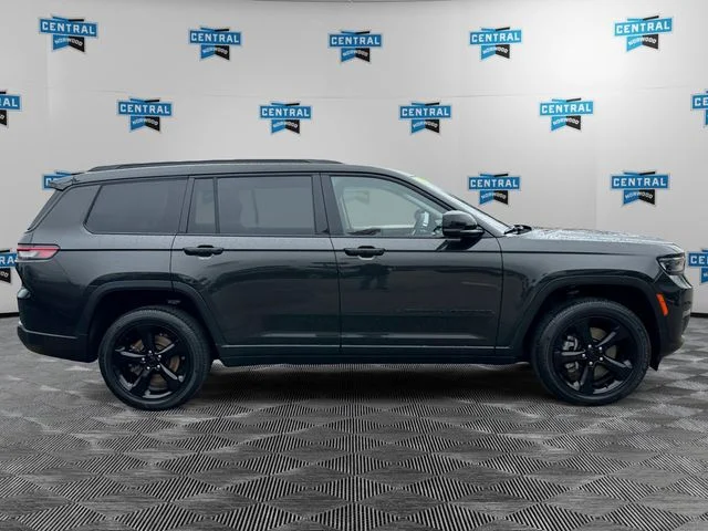 Certified Used 2023 Gray Jeep Limited image 7