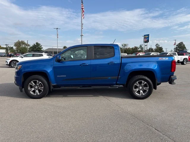 Used 2020 Blue Metallic Chevrolet Z71 image 8
