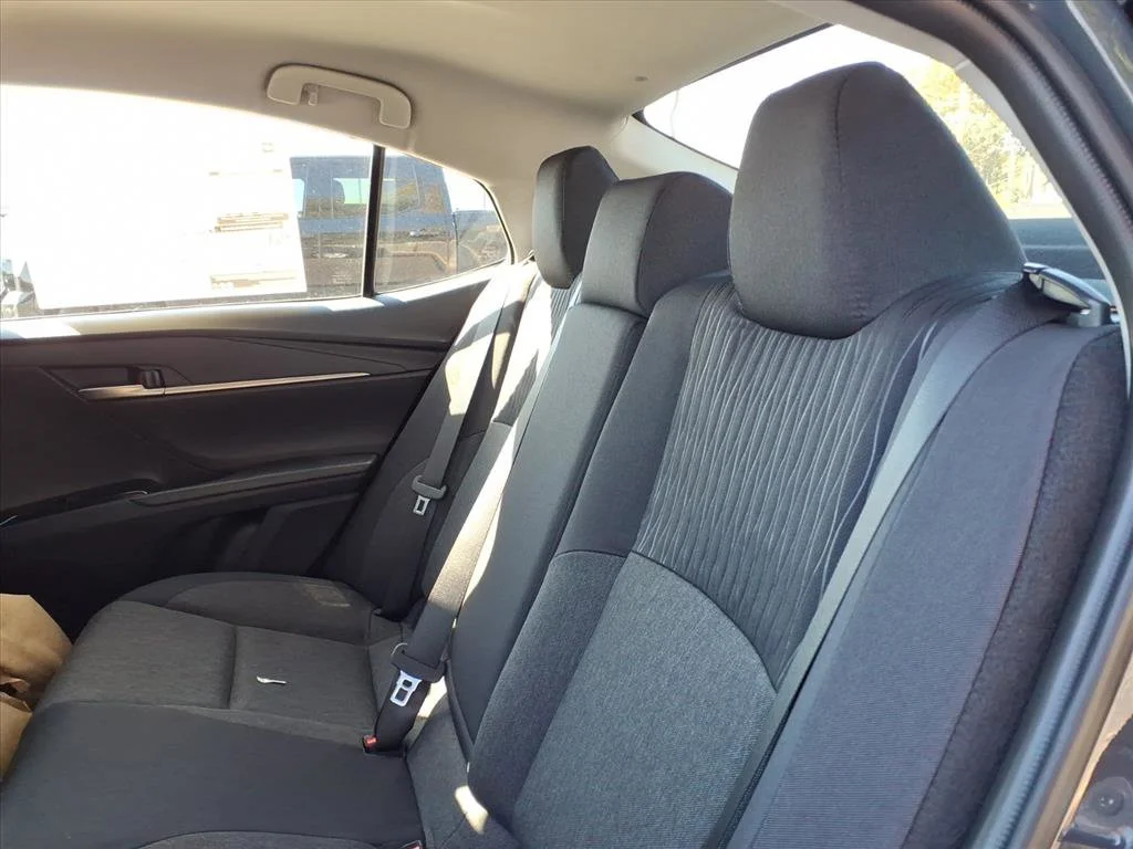 2026 Toyota Camry LE - Photo 18