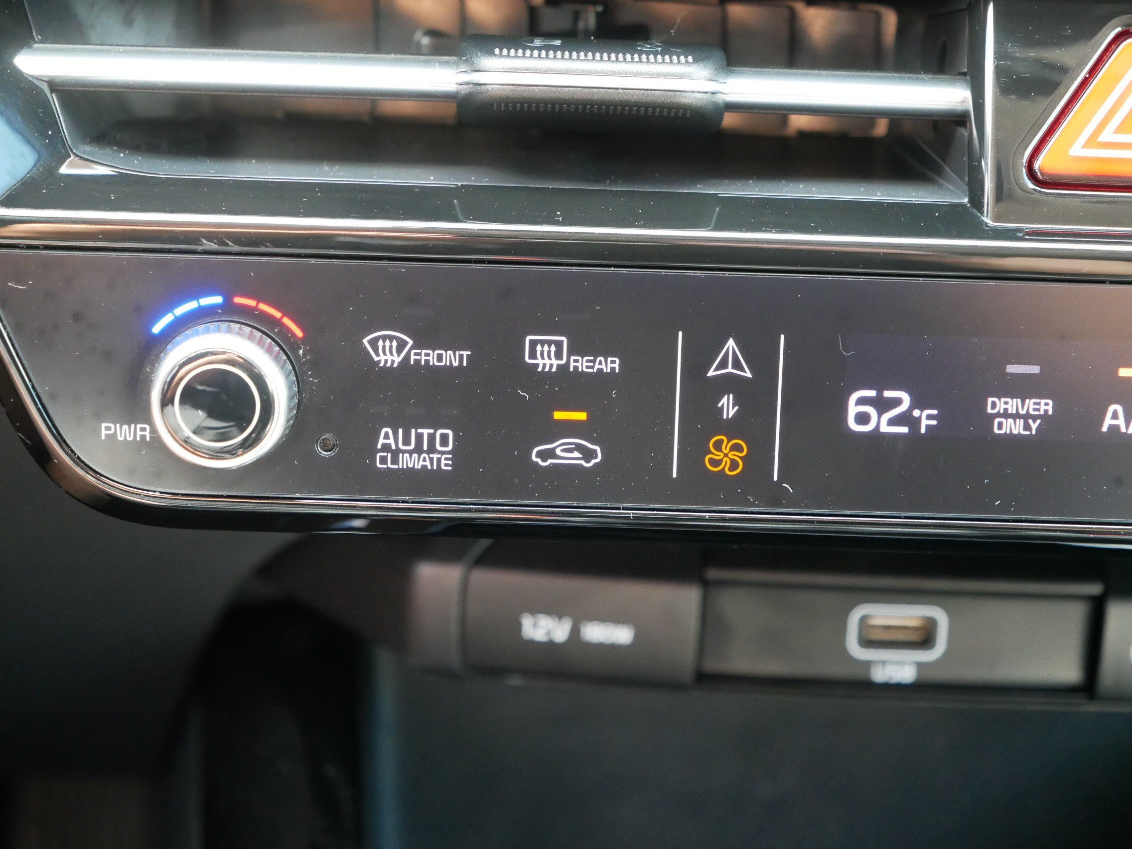 Used 2024 Graphite Gray Kia Wind image 37
