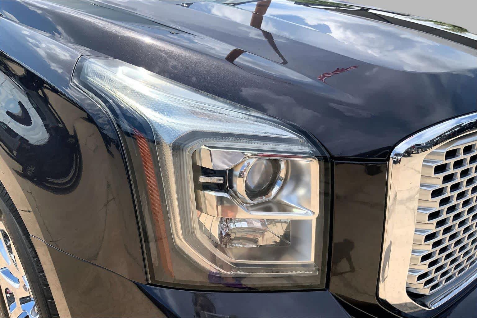 Used 2017 Iridium Metallic GMC Denali image 26