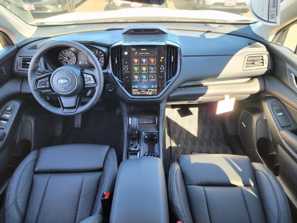 Used 2025 Crystal White Pearl Subaru Onyx Edition Touring image 2