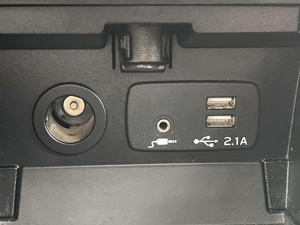 Used 2019 Magnetite Gray Metallic Subaru Limited image 21