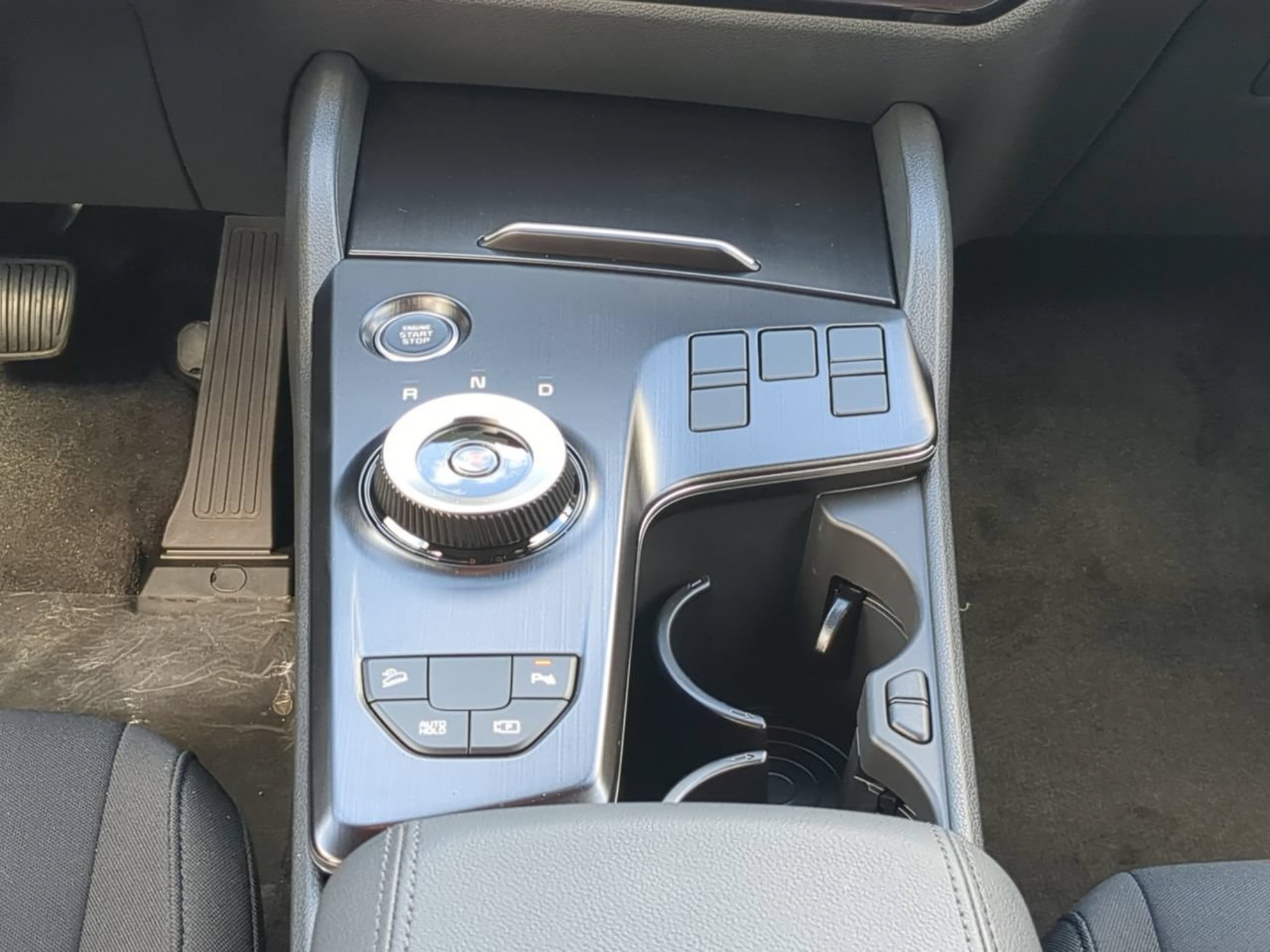 New 2026 Fusion Black Kia LX image 24