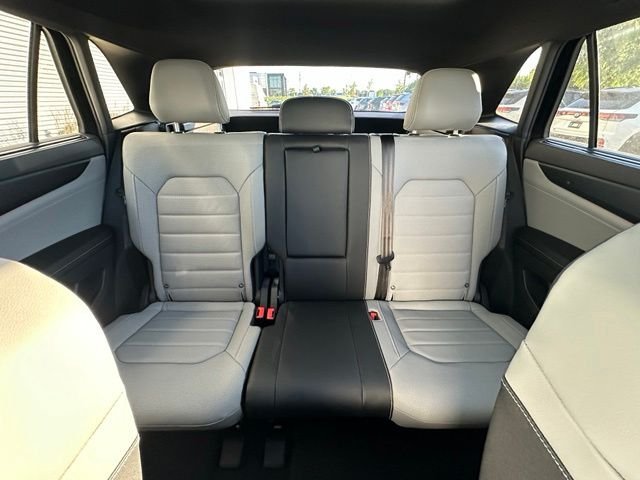 New 2026 Deep Black Pearl Volkswagen 2.0T SEL R-Line Black image 28