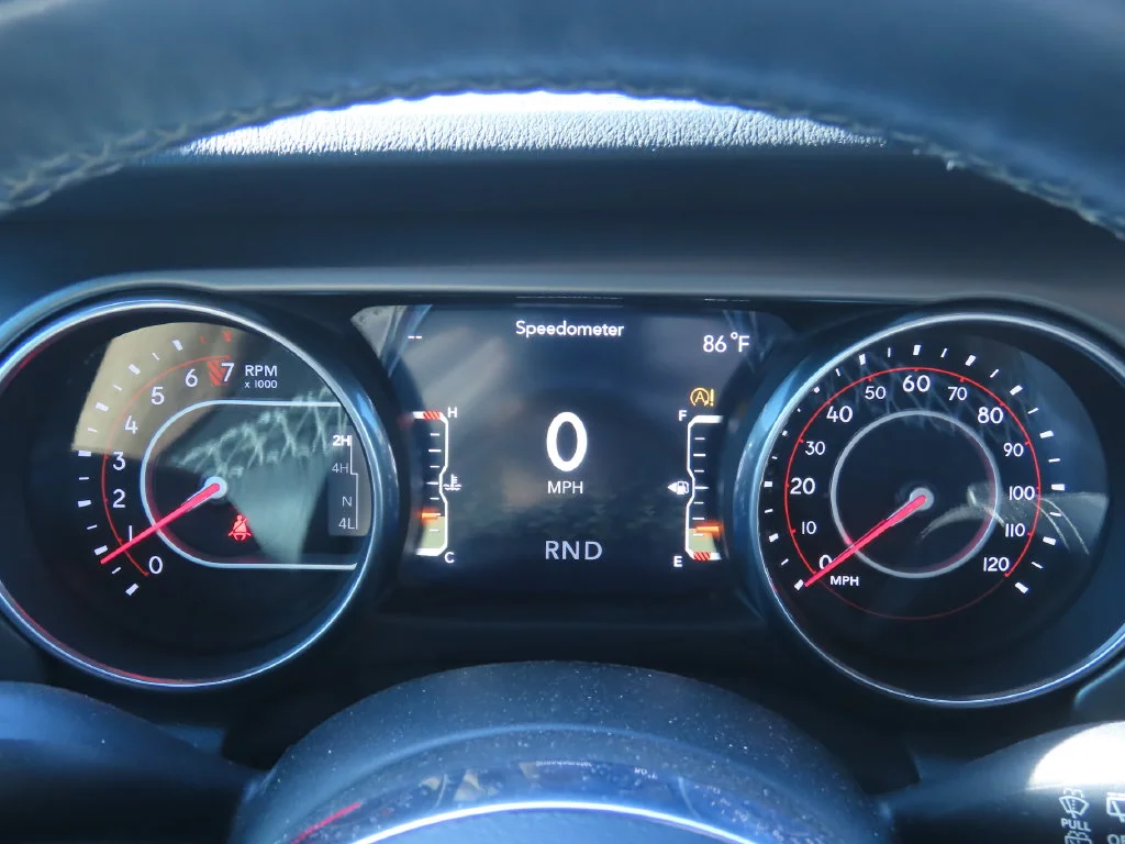Used 2018 Red Jeep Unlimited Rubicon image 19