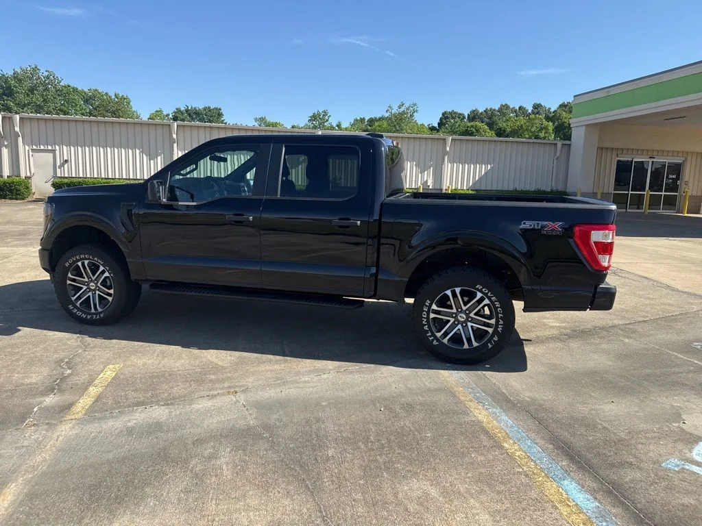 Used 2023 Agate Black Metallic Ford XL image 8