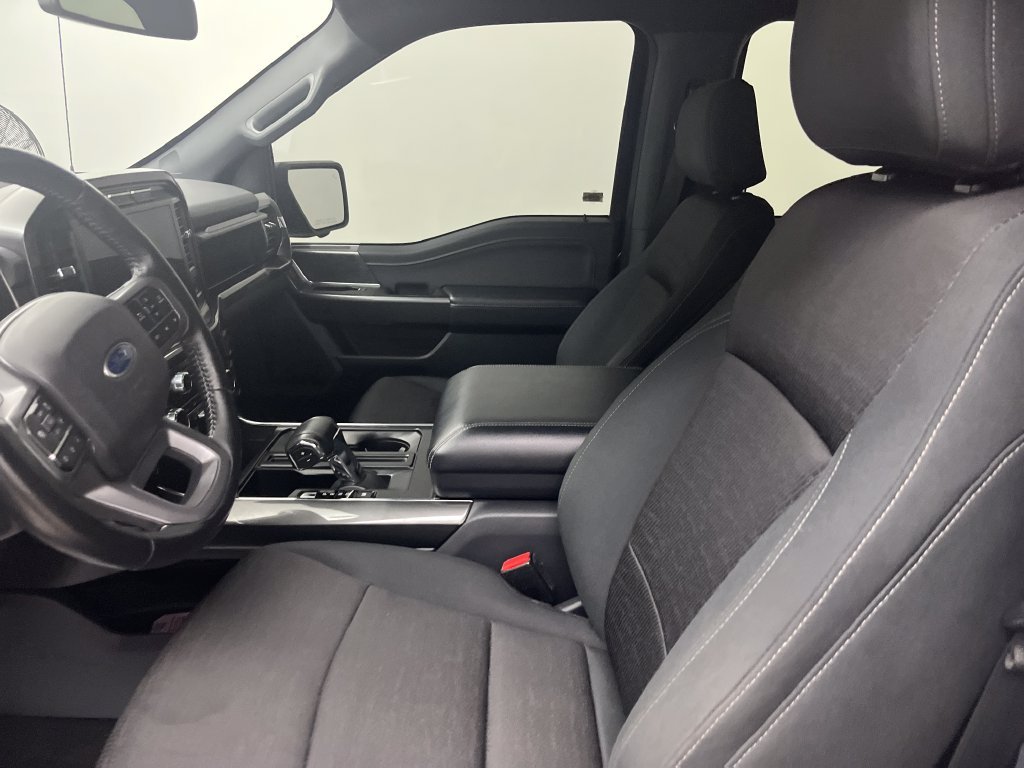 Used 2021 Black Ford XLT image 12