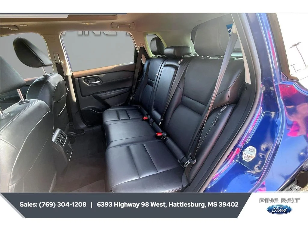 Used 2023 Caspian Blue Metallic Nissan SL image 19