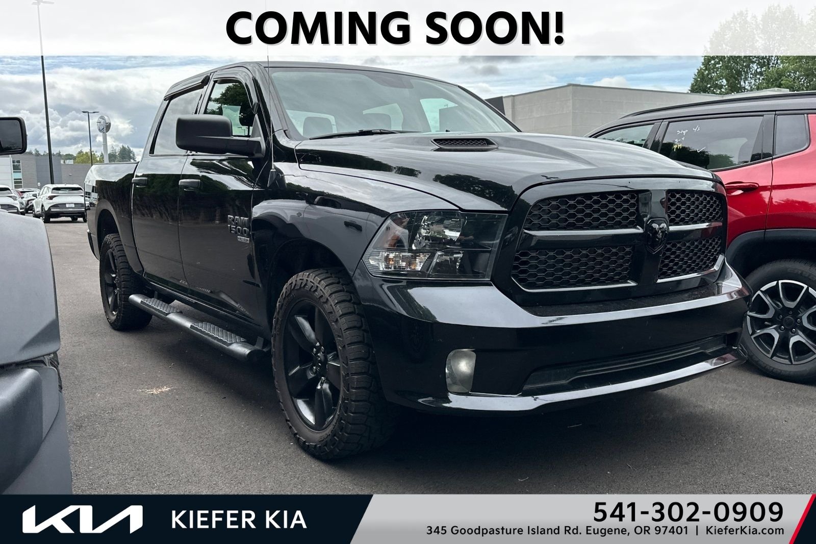 2019 RAM 1500 Classic Express Crew Cab 4x4 5'7's photo