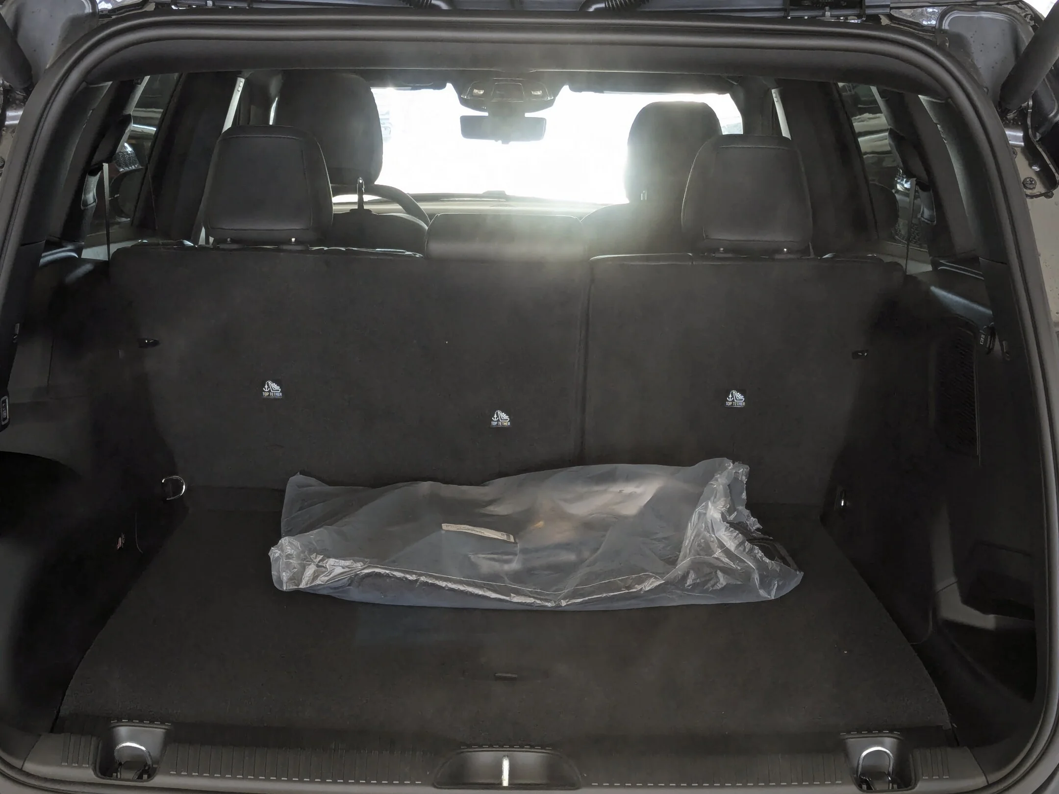 New 2026 Black Jeep Overland - - Hybrid - Advanced Pro Tech Grp - Surround View Camera - Ventilated Seats & More! image 36