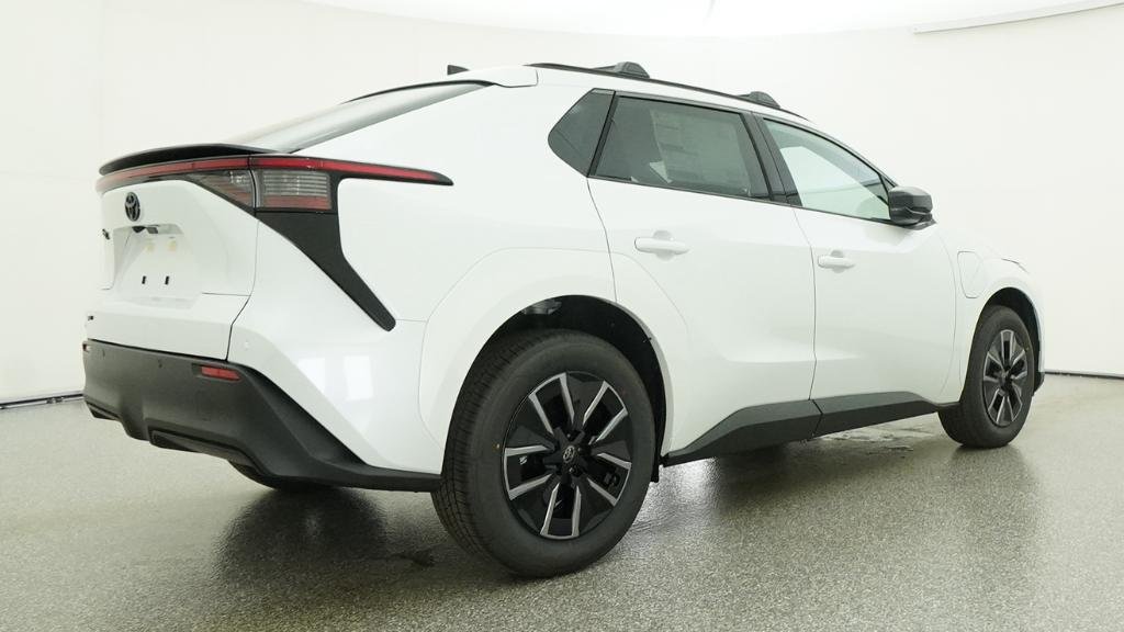 New 2026 Wind Chill Pearl Toyota XLE image 19