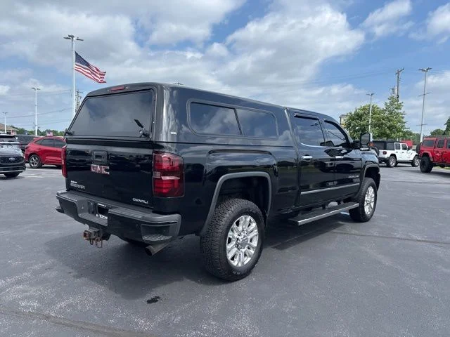Used 2016 Onyx Black GMC Denali image 7