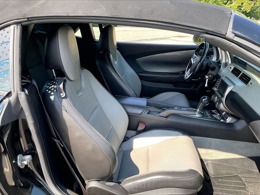 Used 2013 Black Chevrolet 2LT image 11