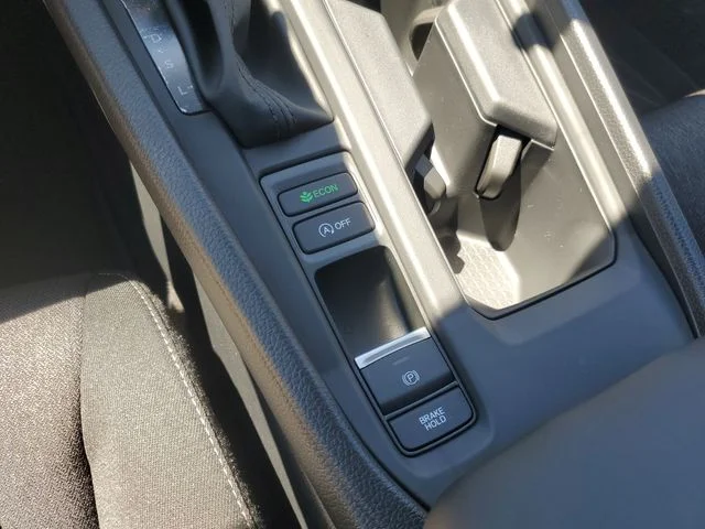 2025 Honda Accord SE - Photo 25