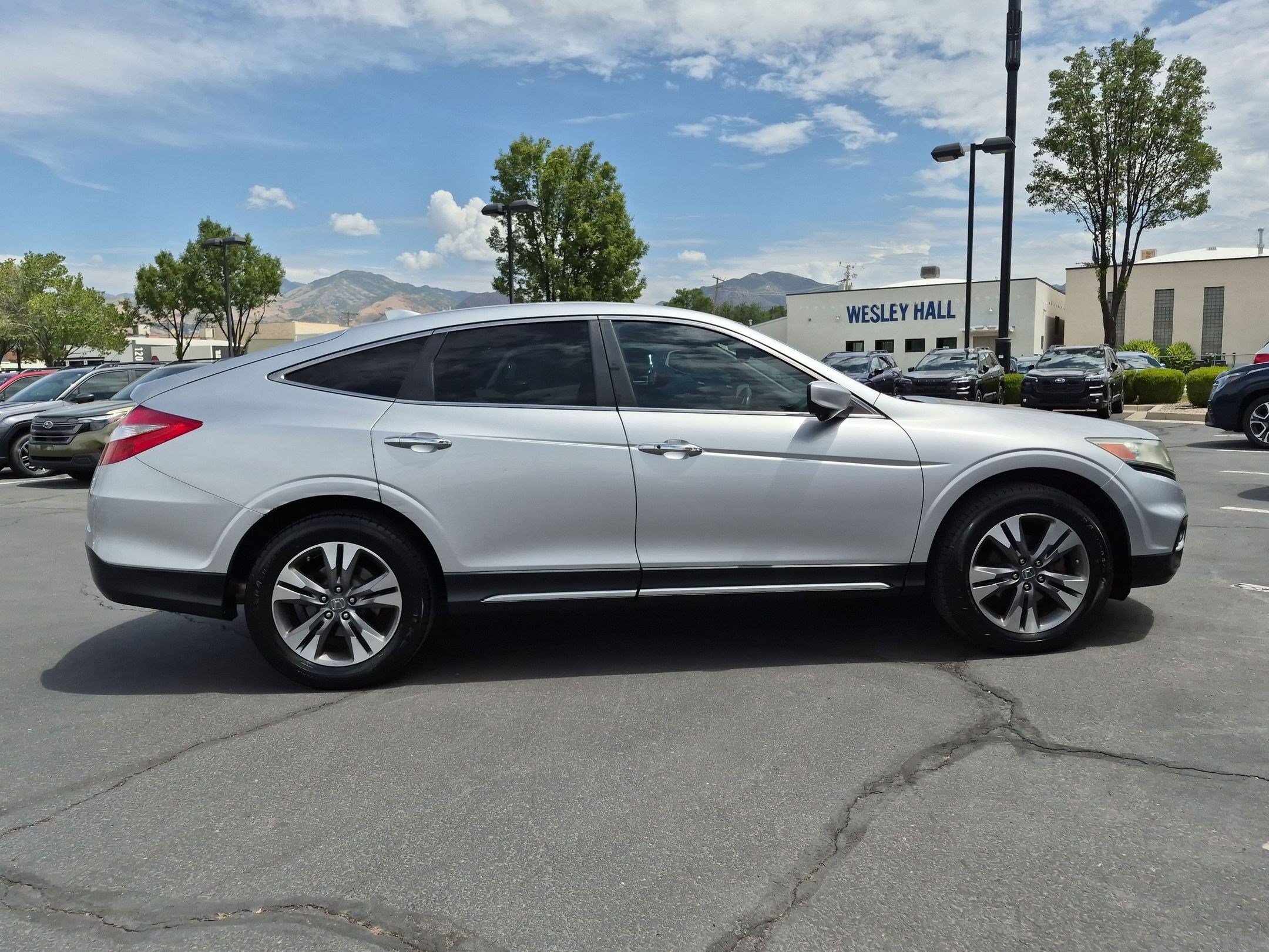 Used 2014 Silver Honda EX-L image 2