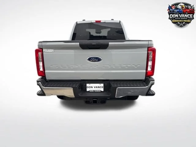 New 2026 White Ford XLT image 3