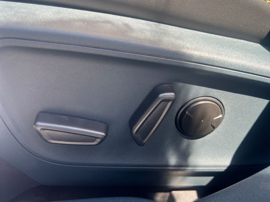 New 2025 Gray Ford Lobo Standard image 10