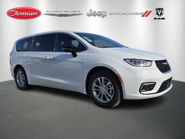 2026 Chrysler Pacifica Select's photo