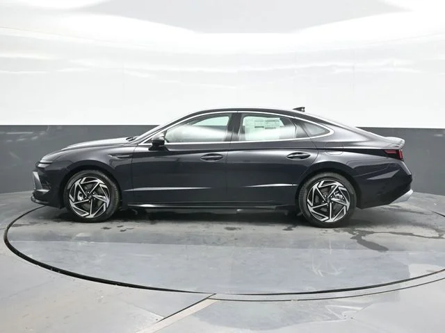 New 2026 Blue Hyundai SEL Sport image 4