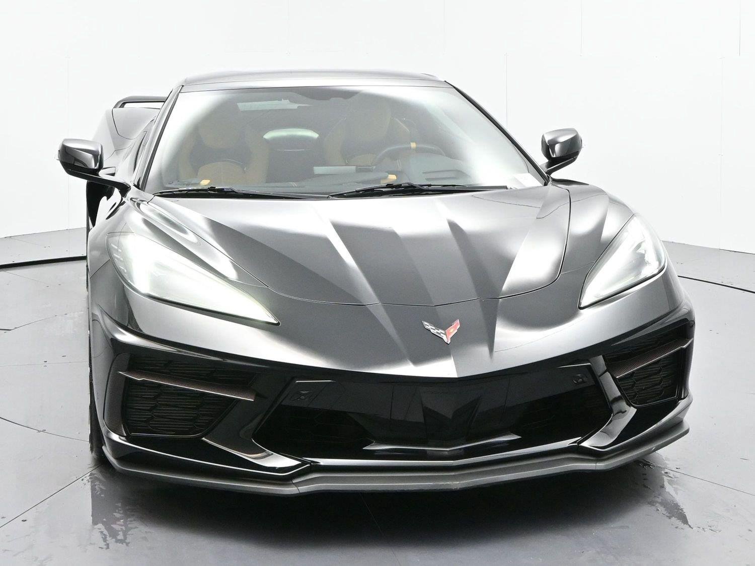 Used 2021 BLACK Chevrolet 3LT image 2